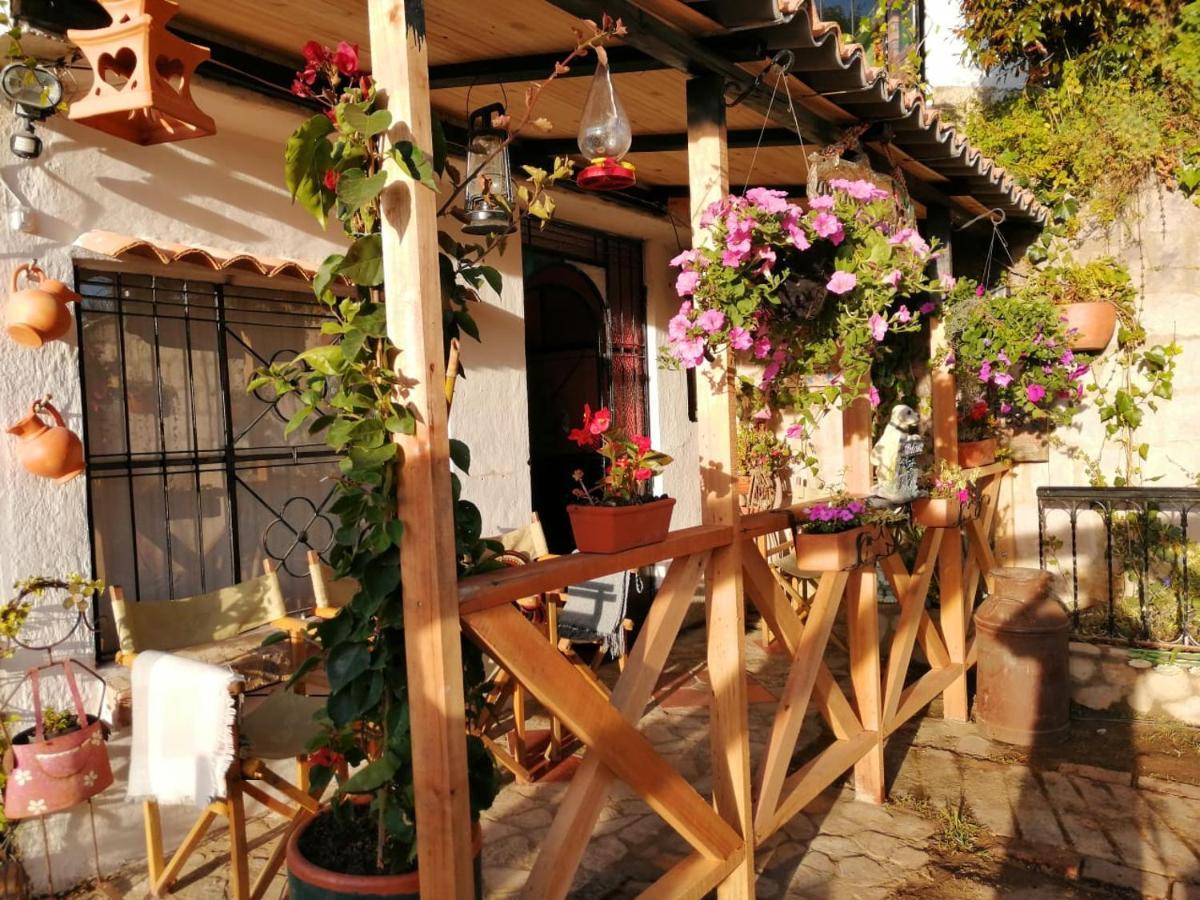 El Pedregal Sopo Bed & Breakfast Exterior photo